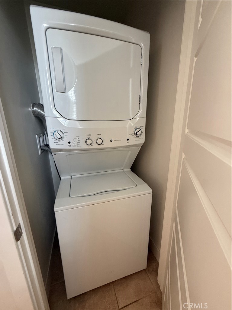 Yorba Linda Homes (YRLH) - Residential Lease