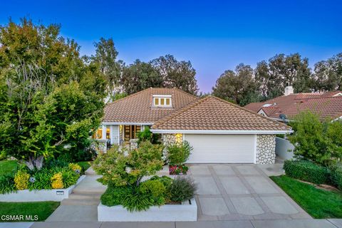 Photo of 362 Cherry Hills Court, Thousand Oaks, CA 91320 (MLS # 225004393)