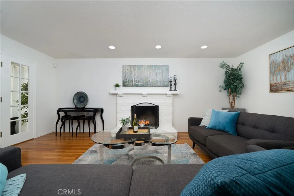 Anaheim, California 92802, United States, 3 Bedrooms Bedrooms, ,2 BathroomsBathrooms,Residential,Pending,247616