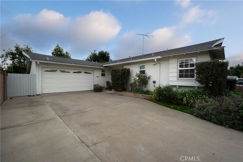 Photo of 1556 W Harriet Lane, Anaheim, CA 92802 (MLS # PW25263957)