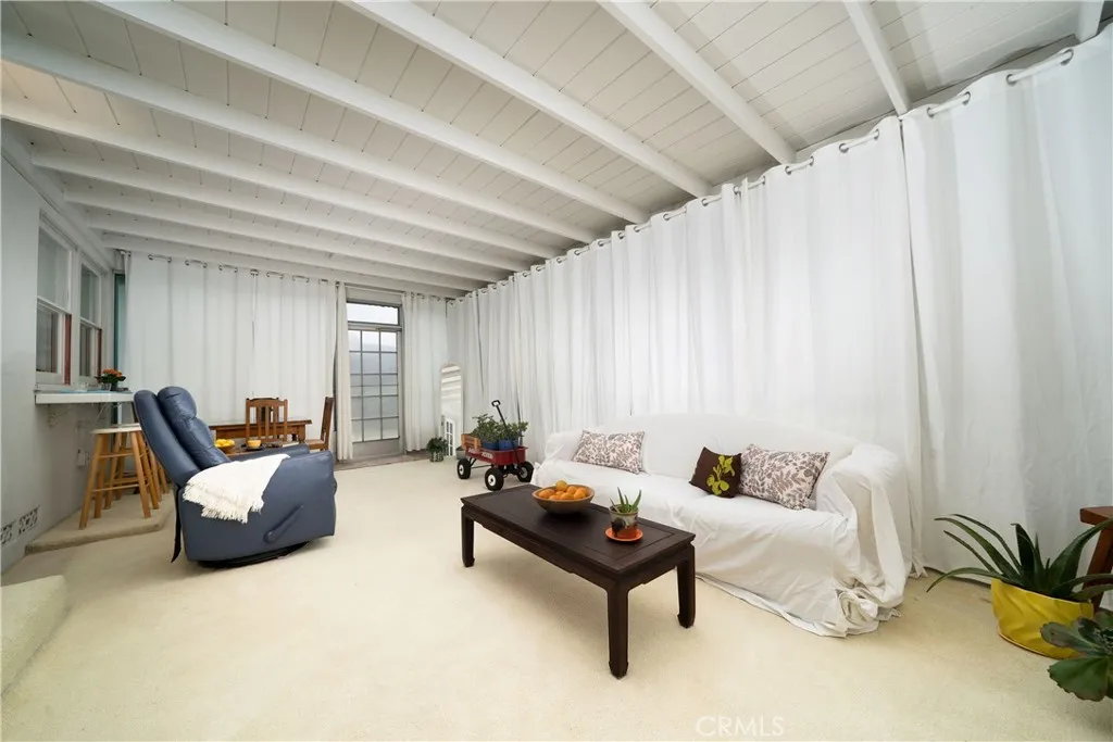 Anaheim, California 92802, United States, 3 Bedrooms Bedrooms, ,2 BathroomsBathrooms,Residential,Pending,247616