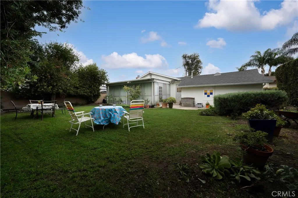 Anaheim, California 92802, United States, 3 Bedrooms Bedrooms, ,2 BathroomsBathrooms,Residential,Pending,247616