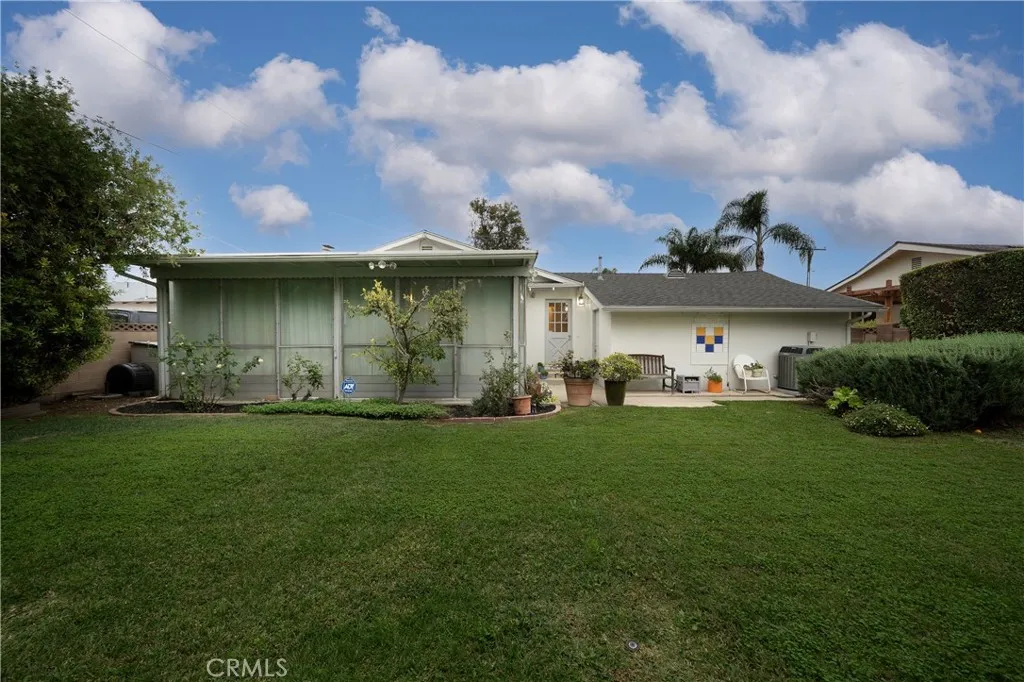 Anaheim, California 92802, United States, 3 Bedrooms Bedrooms, ,2 BathroomsBathrooms,Residential,Pending,247616