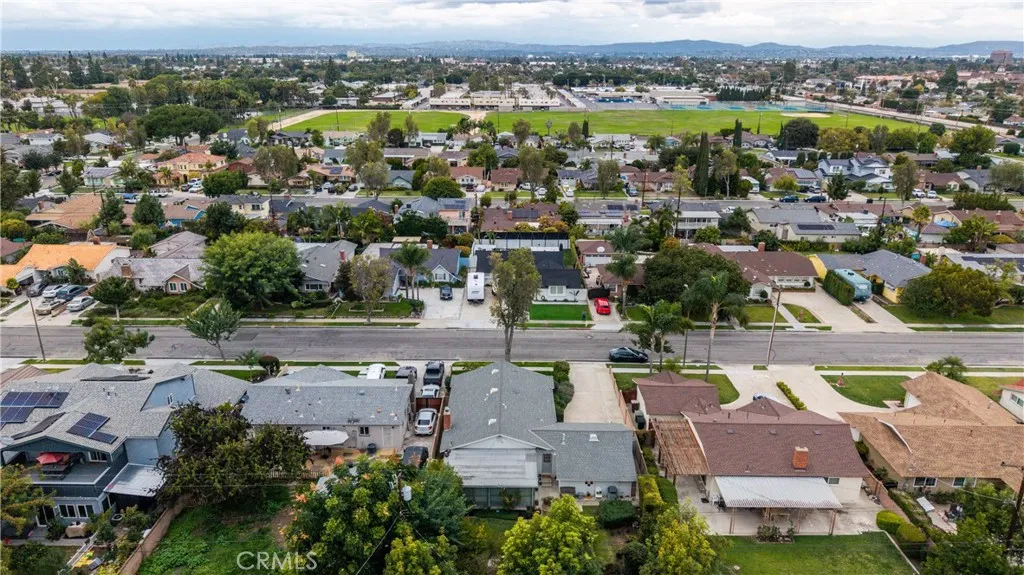 Anaheim, California 92802, United States, 3 Bedrooms Bedrooms, ,2 BathroomsBathrooms,Residential,Pending,247616