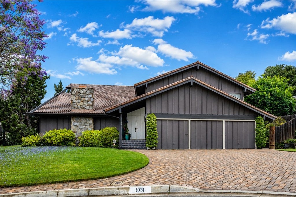 1031 Don Alvarado ST