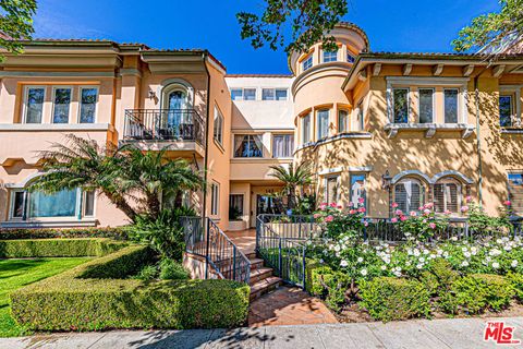 Photo of 143 N Arnaz Drive #106, Beverly Hills, CA 90211 (MLS # 26666753)