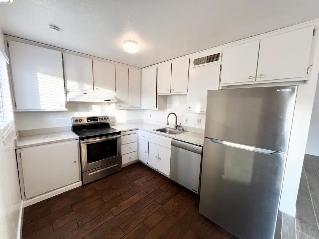 Photo of 716 Northfield Dr Dr #C, Sacramento, CA 95833 (MLS # 41136573)
