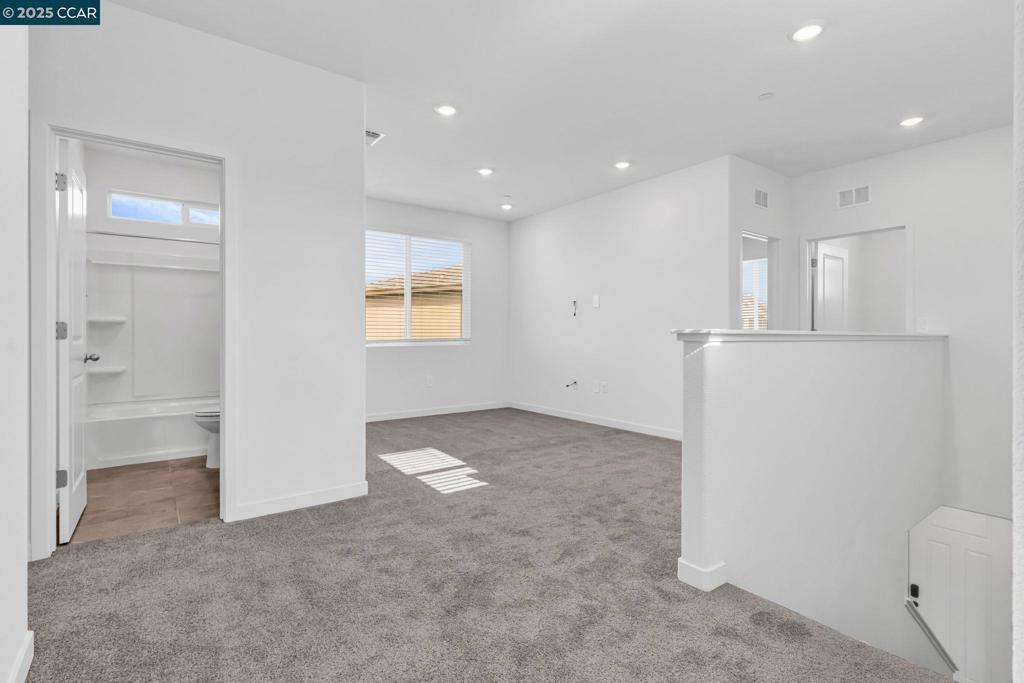 BRENTWOOD - Residential