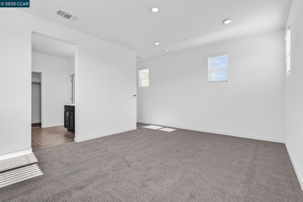 BRENTWOOD - Residential