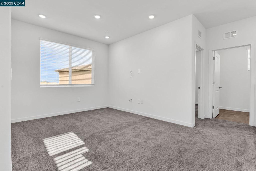 BRENTWOOD - Residential