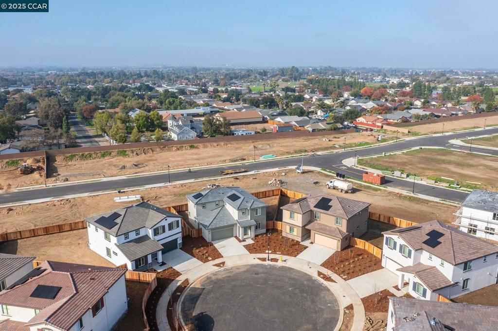 BRENTWOOD - Residential