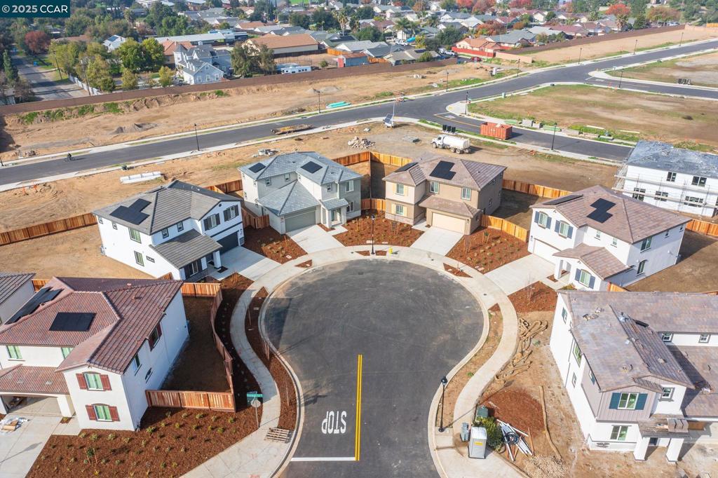 BRENTWOOD - Residential