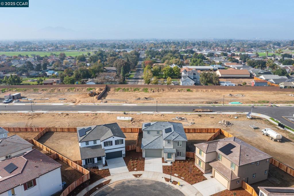 BRENTWOOD - Residential