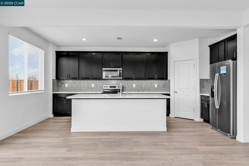 BRENTWOOD - Residential