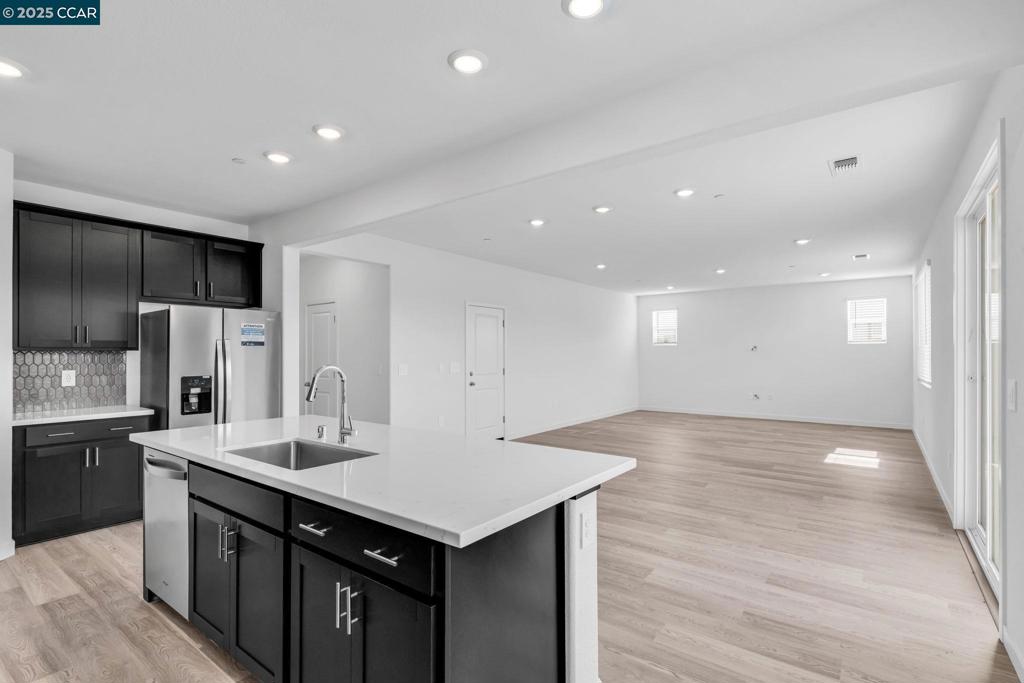 BRENTWOOD - Residential