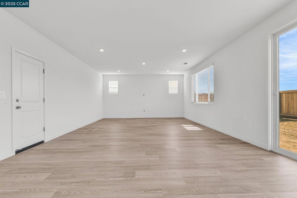 BRENTWOOD - Residential