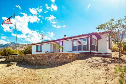 Photo of 29315 121st St E St, Juniper Hills, CA 93543 (MLS # SR26032712)