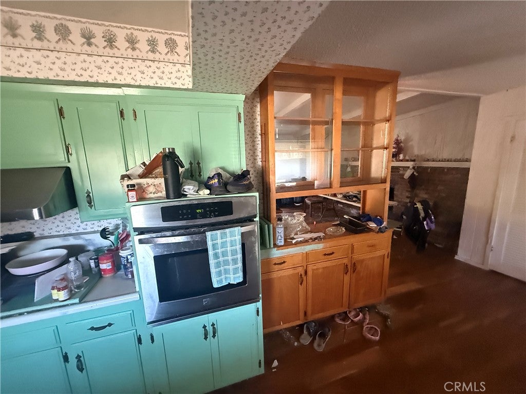 157 W Dovewood