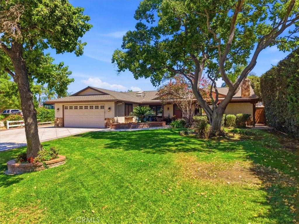 1455 Valley View