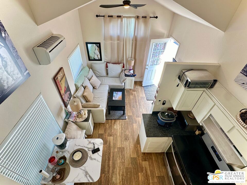 Desert Shadows Rv Re - Manufactured In Park