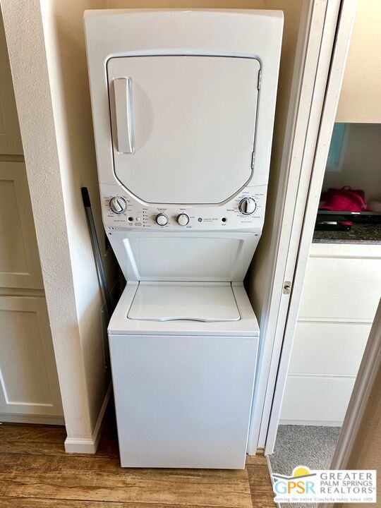 Desert Shadows Rv Re - Manufactured In Park