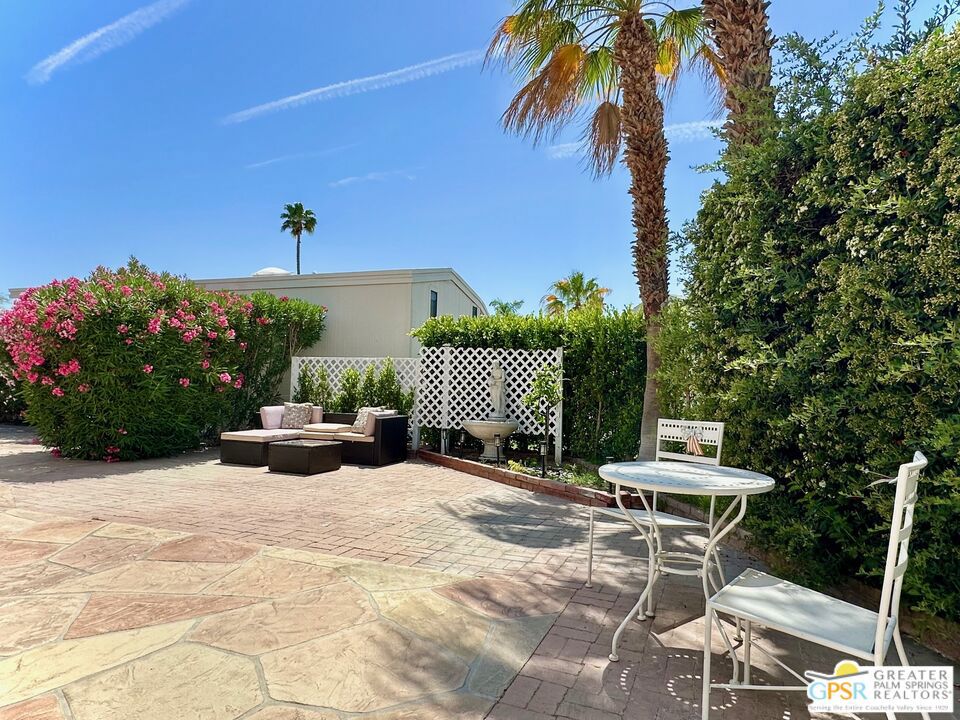 Desert Shadows Rv Re - Manufactured In Park