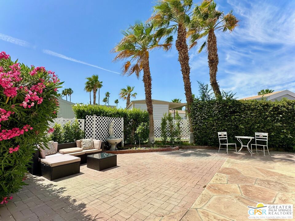 Desert Shadows Rv Re - Manufactured In Park