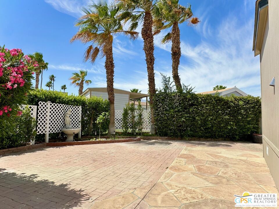 Desert Shadows Rv Re - Manufactured In Park