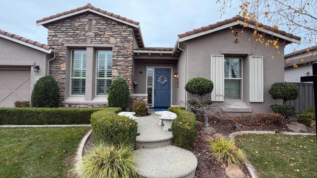 5723 Grassington Lane