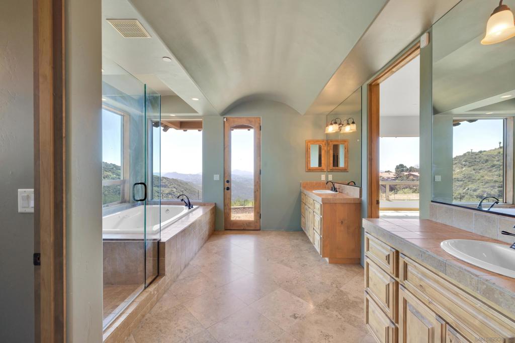 Ramona - Residential