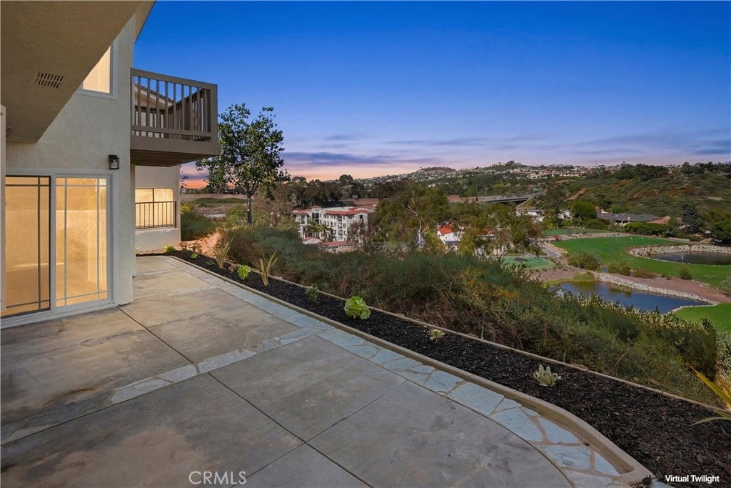 3114 Calle Grande Vista