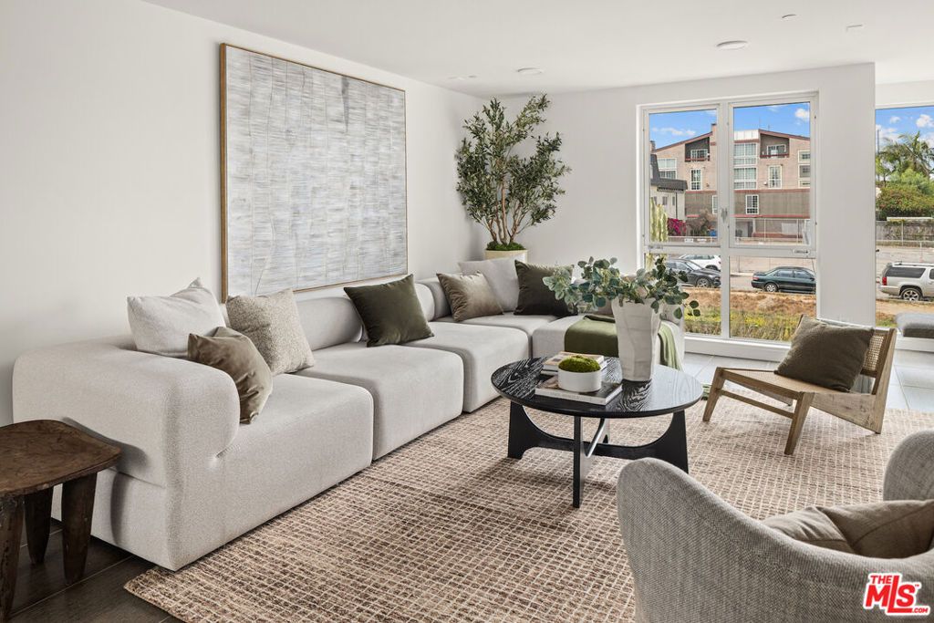 Photo of 310 Washington Boulevard #504, Marina Del Rey, CA 90292 (MLS # 25582987)