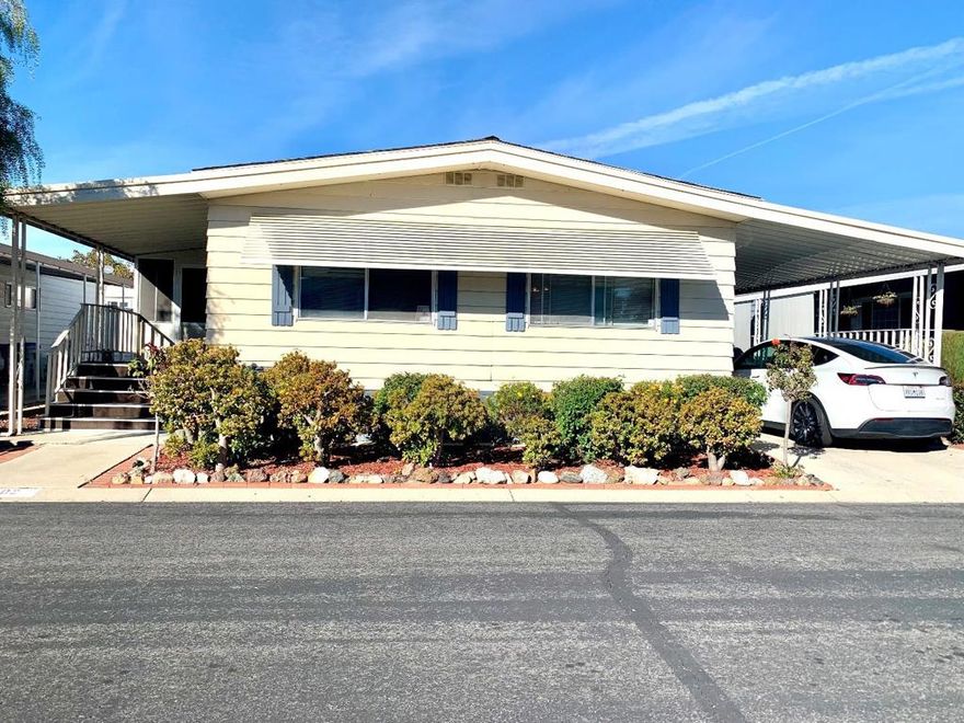 Discover this inviting 2-bedroom, 2-bathroom, approximate 1400 sqft home nestled in the vibrant city of San Jose, Canpbell area. Spanning 1,344 square feet, this residence offers a functional layout with a formal dining room perfect for entertaining. The kitchen is well-appointed, featuring essential amenities that cater to modern living. Comfort is ensured year-round with central AC and gas heating.   Flooring throughout the home includes carpet and vinyl/linoleum, providing a cozy and practical foundation for your decor. Gather around the fireplace for warmth and ambiance during cooler months. Conveniently, the property includes a dedicated laundry area, making chores a breeze.   Current space rent 1086/mon  ; ~1350 / mon all included (space rent/tax/water/sewer/garage/pge AS- IS Sale