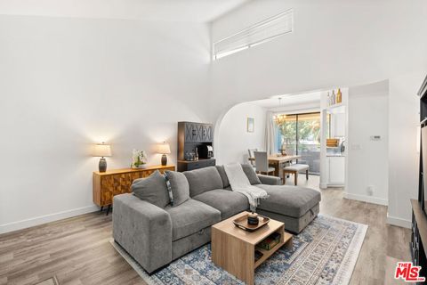 Photo of 7211 Cozycroft Avenue #50, Winnetka, CA 91306 (MLS # 26821509)