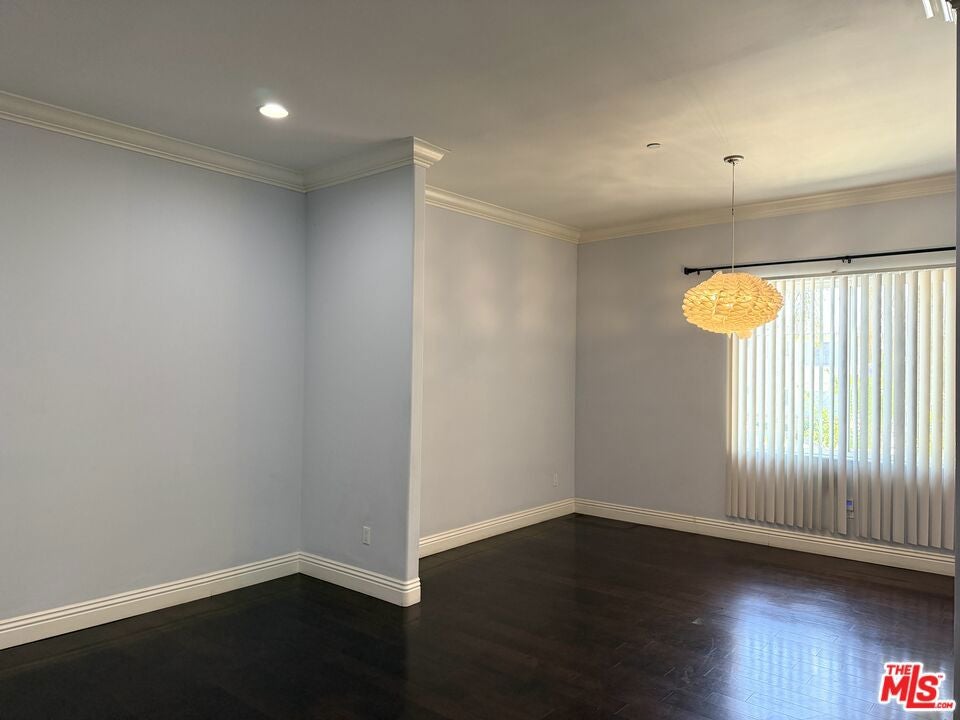 14315 Magnolia Boulevard 101