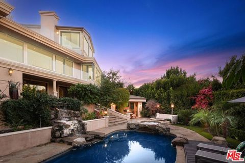 13475 Rand Drive Sherman Oaks CA 91423