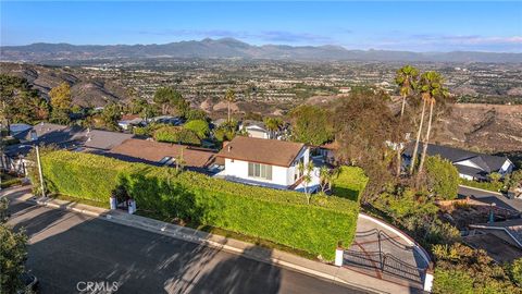 3030 mountain view dr laguna beach ca 92651