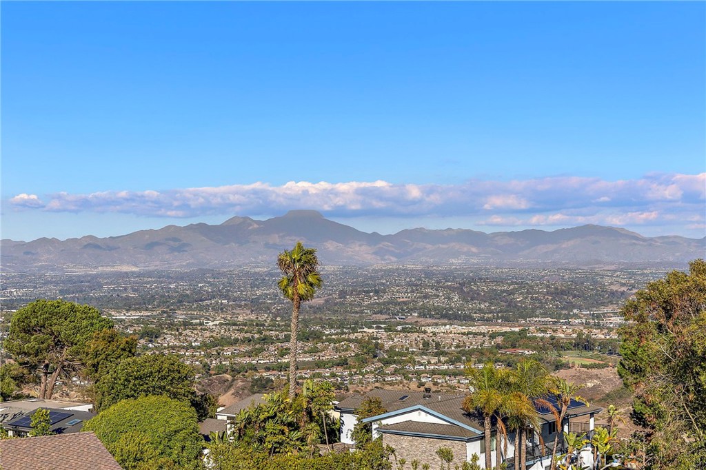 3030 Mountain View Dr