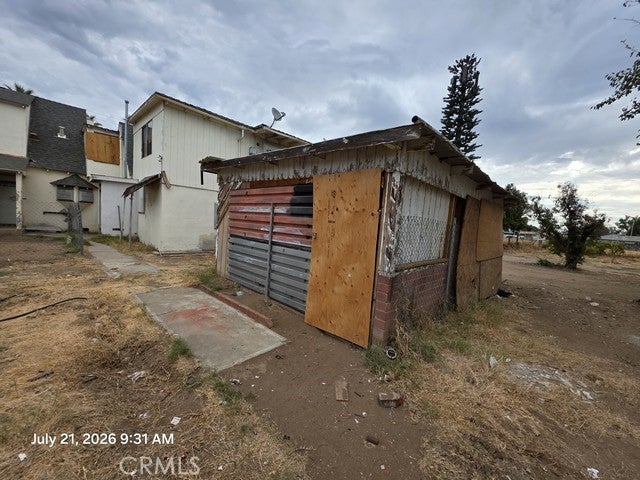 5166 E Tulare Street