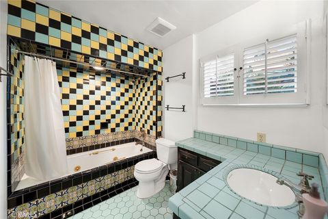 Tiny photo for 2 Emerald Bay, Laguna Beach, CA 92651 (MLS # LG26005607)