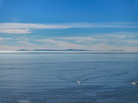 Tiny photo for 2 Emerald Bay, Laguna Beach, CA 92651 (MLS # LG26005607)