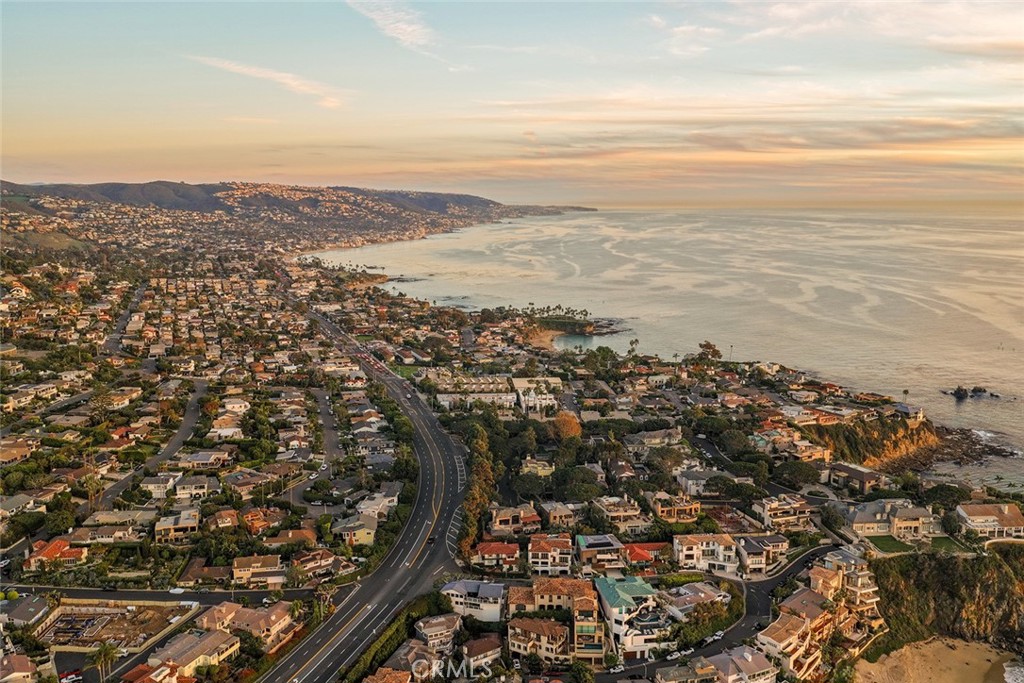 2 Emerald Bay, Laguna Beach CA 92651 - Photo 38