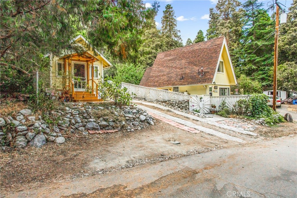 39429 Canyon Drive