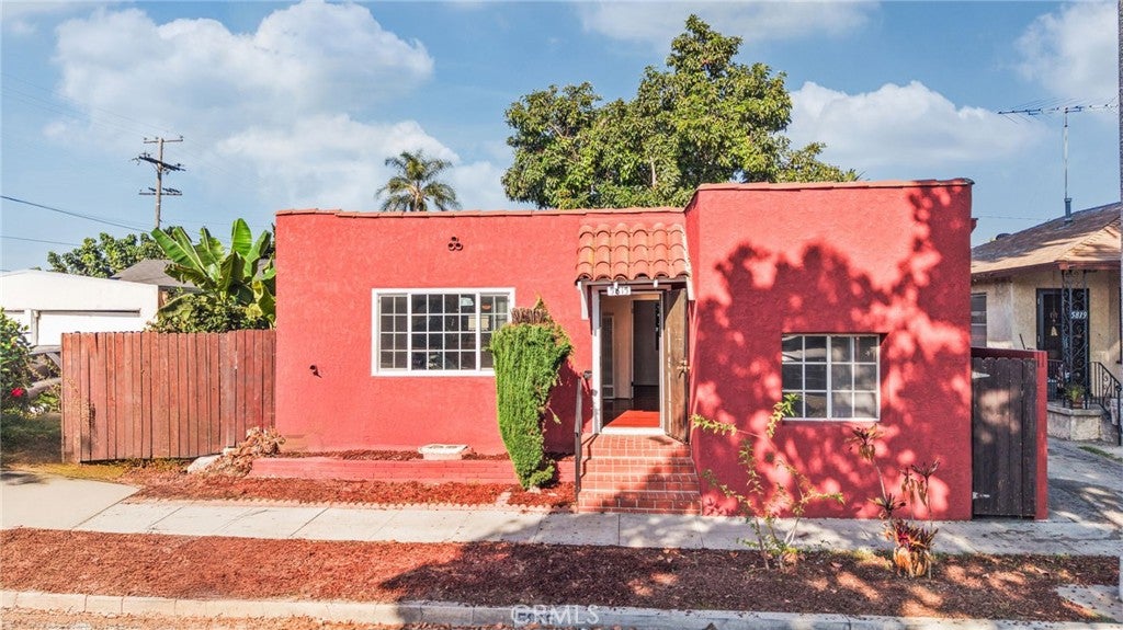 5815 Gaviota AVE, Long Beach CA 90805