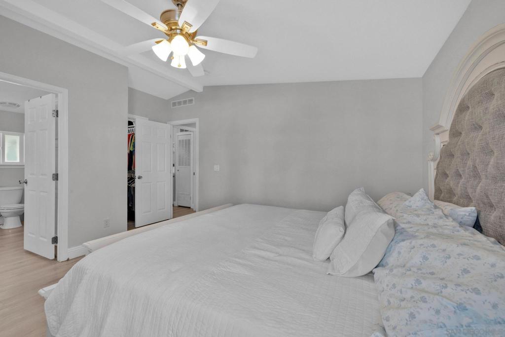 8545 Mission Gorge Rd 147