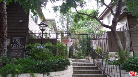 Photo of 4591 Inglewood Boulevard #5, Culver City, CA 90230 (MLS # 26861613)