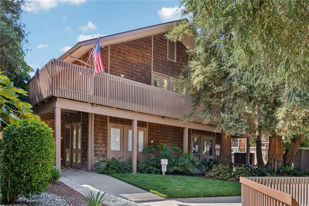 1044 Cabrillo Park Dr B