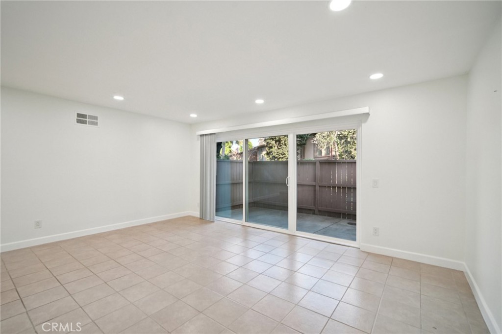 1044 Cabrillo Park Dr B