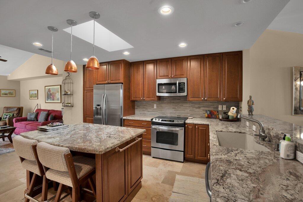 38380 Crocus Lane