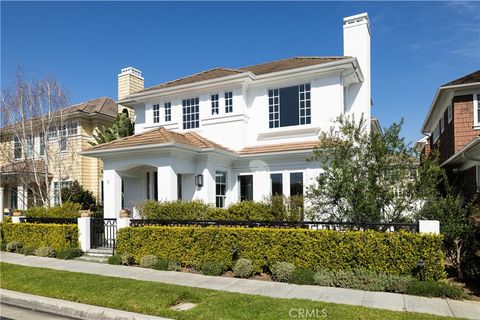 Photo of 6 Edgewood Drive, Newport Beach, CA 92660 (MLS # OC26039620)